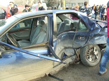 Accident rutier cu 4 maşini, la City Mall